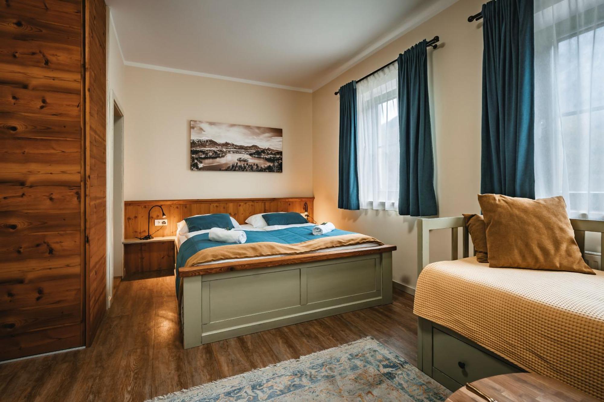Guest House Ejga Jesenice Exteriör bild